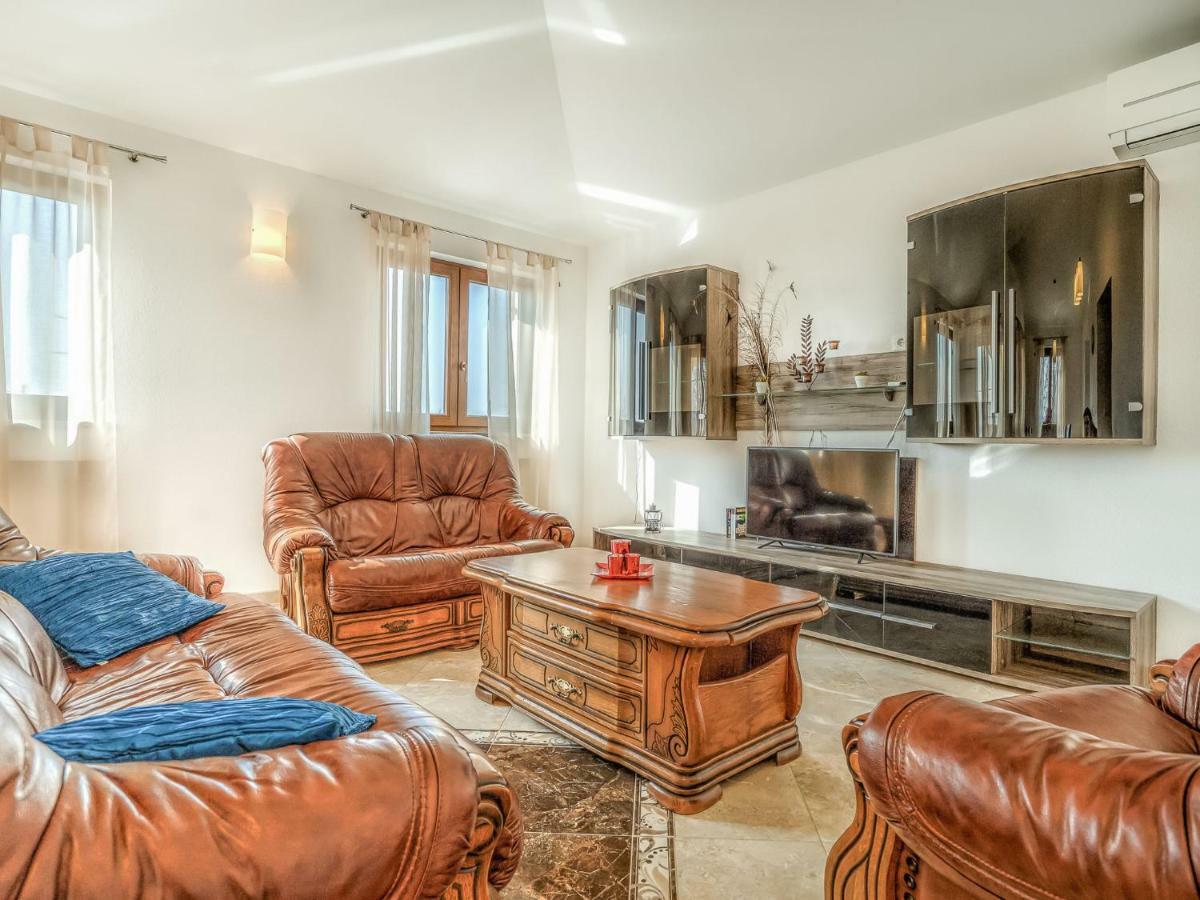 Apartment Ulika-2 By Interhome Tar-Vabriga 외부 사진